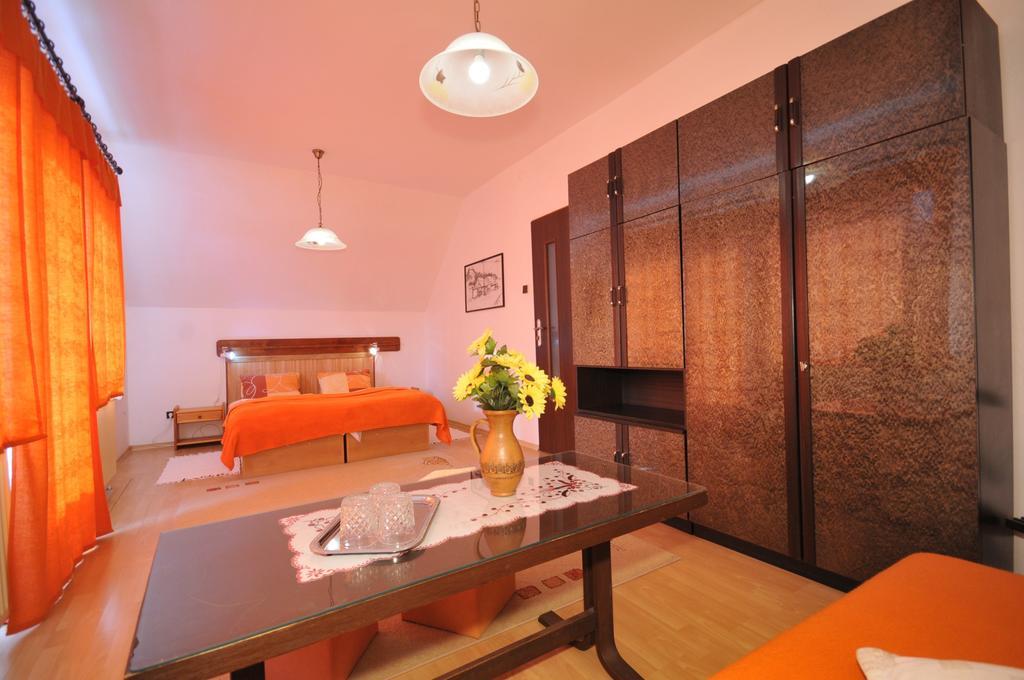 Vila Helena Hotel Liptovský Ján Kültér fotó
